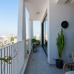 Penthouse Living In The Heart Of