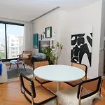Lägenhet Penthouse Living In The Heart Of *