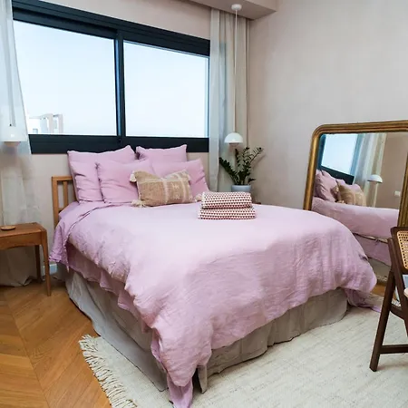 Wealthystays Downtown Penthouse , 7th Floor View Апартаменты