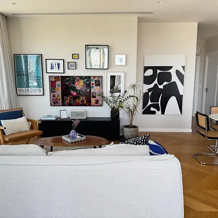 Wealthystays Downtown Penthouse , 7th Floor View * Никосия