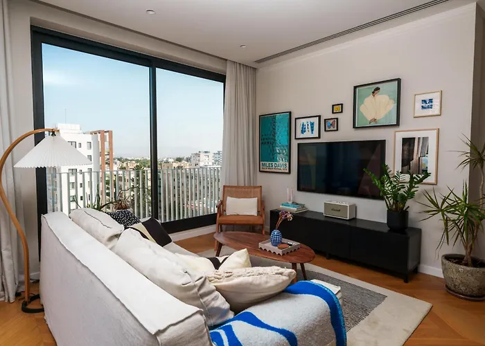 Apartment Penthouse Living In The Heart Of *