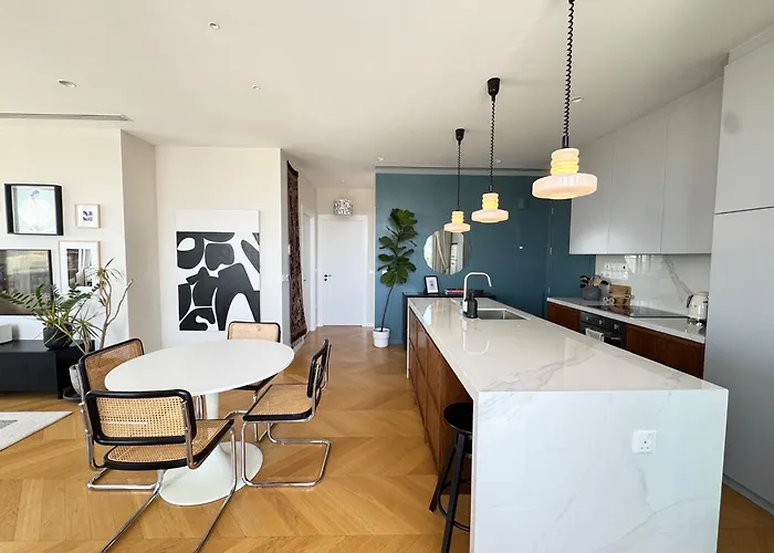 Penthouse Living In The Heart Of Apartment Nicosia