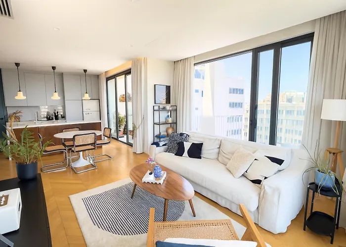 Apartment Penthouse Living In The Heart Of Nicosia