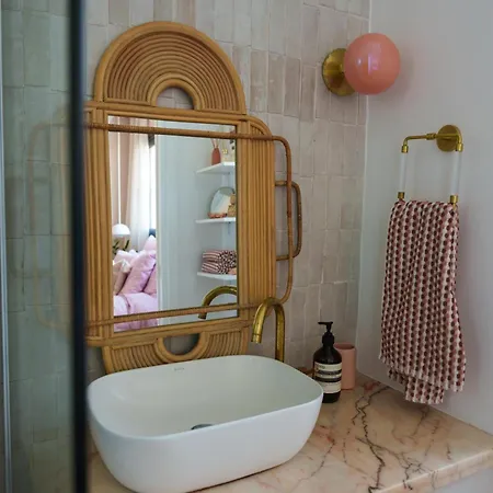 아파트 Penthouse Living In The Heart Of *